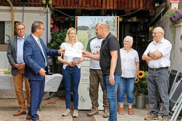 Landwirtschaftsminister Peter Hauk besucht Biobetrieb im Landkreis Emmendingen