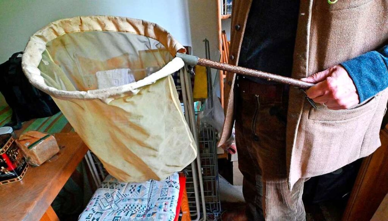 Traditionelles Arbeitsgert der Kferforscher: der gute alte Kferkescher  | Foto: Michael Bamberger
