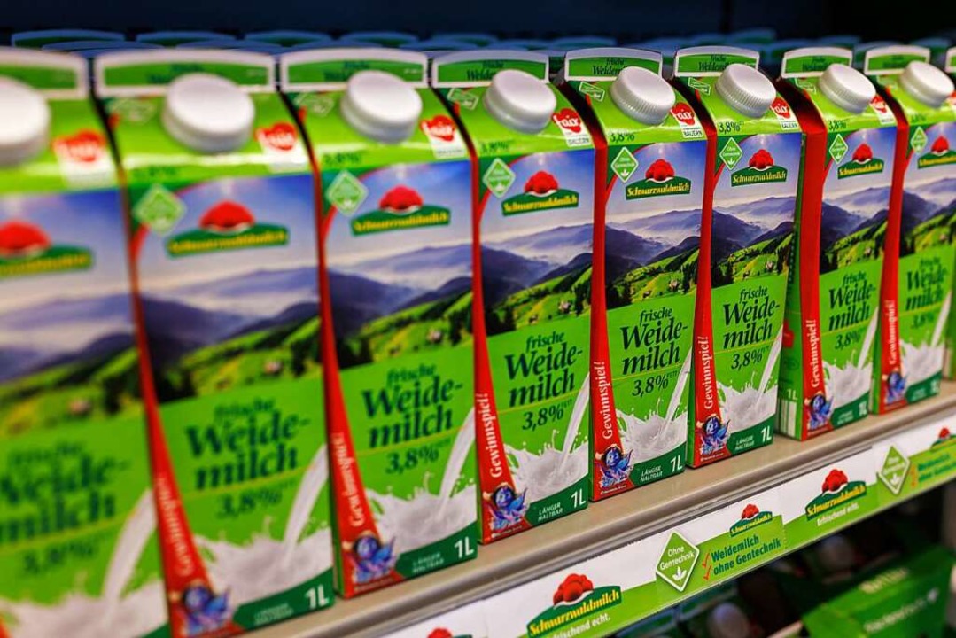 Die Preise der Milch aus Südbaden werden steigen.  | Foto: Philipp von Ditfurth (dpa)