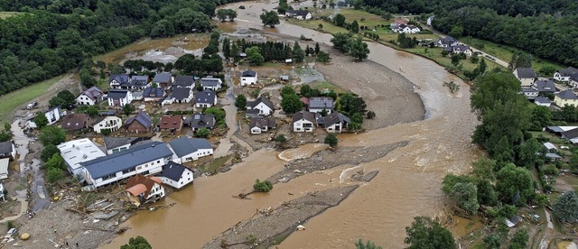 Das Ahrtal nach der Flut im vergangenen Jahr  | Foto: Boris Roessler (dpa)