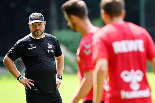 Profis des 1. FC Köln trainieren vor mehr als 200 Fans auf der Baar