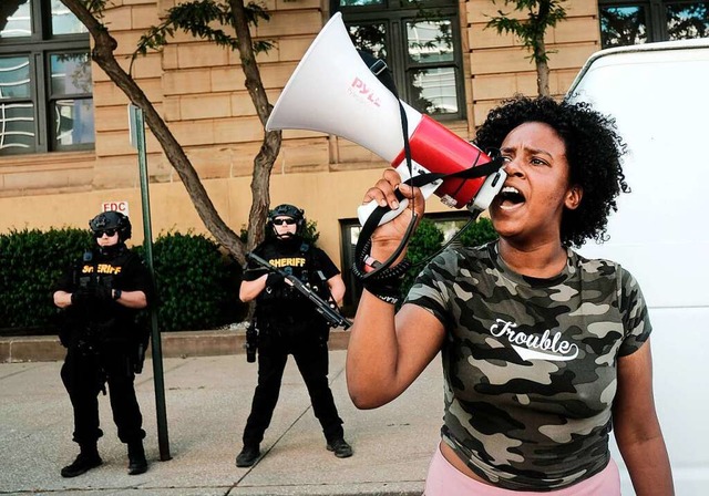 Erneuter Protest im US-Staat Ohio nach Tod von Schwarzem bei Polizeieinsatz  | Foto: MATTHEW HATCHER (AFP)