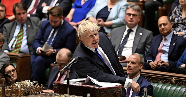 Bislang schliet Premierminister Boris Johnson einen Rcktritt aus.   | Foto: Jessica Taylor (dpa)