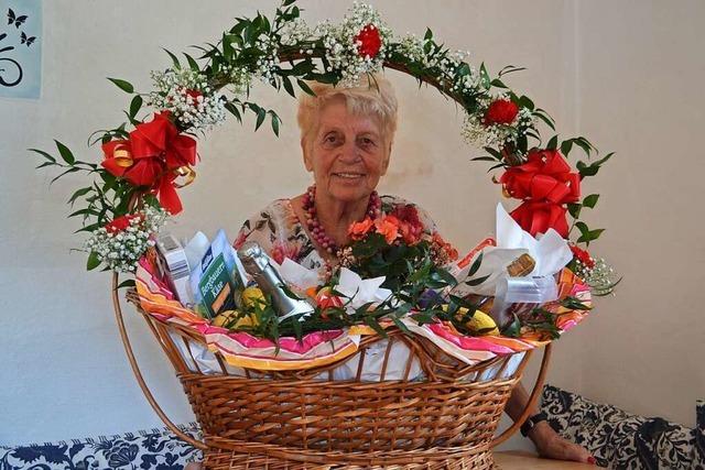 Doris Manock hat in 60 Jahren 1000 Geschenkkörbe gestaltet