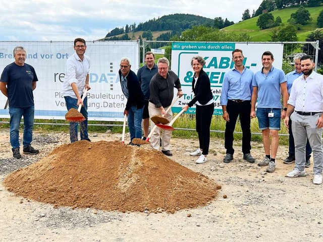 Die Vertreter der am Breitbandausbau b... Andreas Wiener und Franziska Brnner  | Foto: Hans-Jrgen Hege