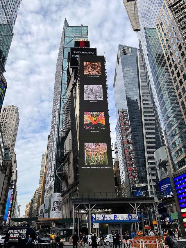 Mitten auf dem New Yorker Times Square...le wurde diese Ehre drei Tage zu Teil.  | Foto: Monin-Baroille