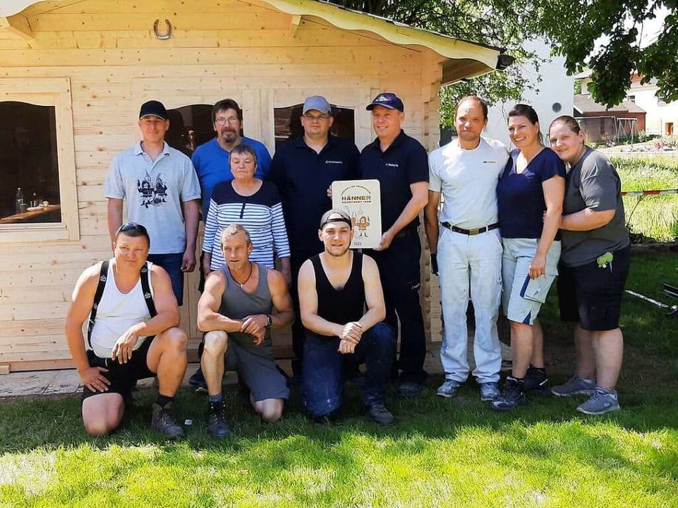 Die Feuerwehr aus Murg-Hänner baut ein Schmuckstück für Flutopfer ...