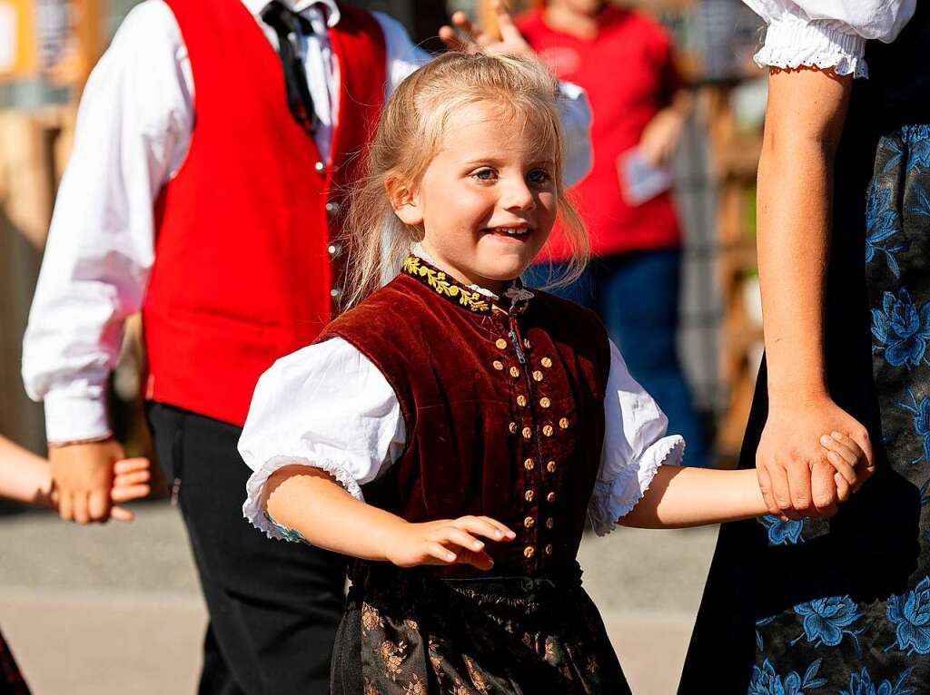 Die Kindertrachtengruppe Gndelwangen.