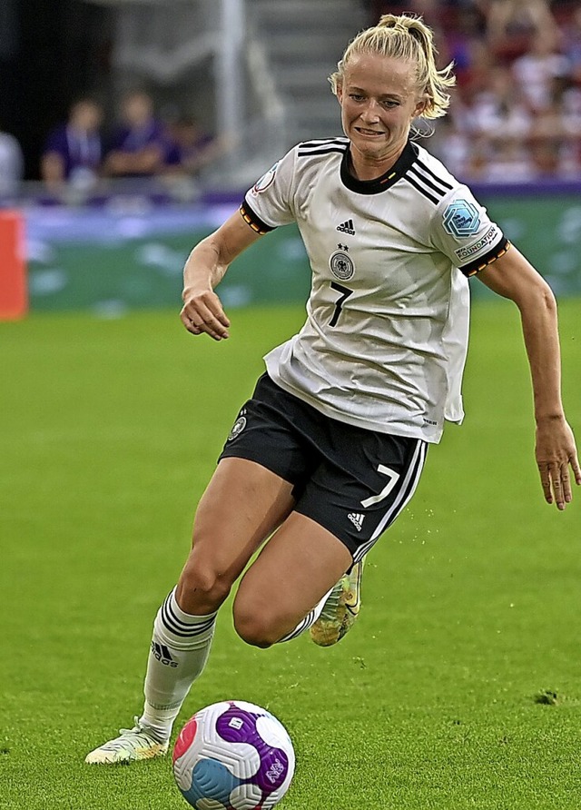 Die deutsche Leistungstrgerin Lea Sch...n Corona nicht gegen Spanien antreten.  | Foto: Sebastian Gollnow (dpa)