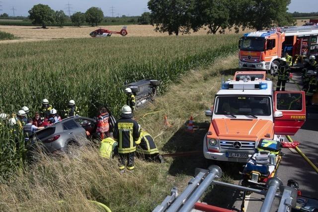 Mehrere Verletzte nach schwerem Verkehrsunfall auf der B3 zwischen Auggen und Schliengen – Sperrung aufgehoben