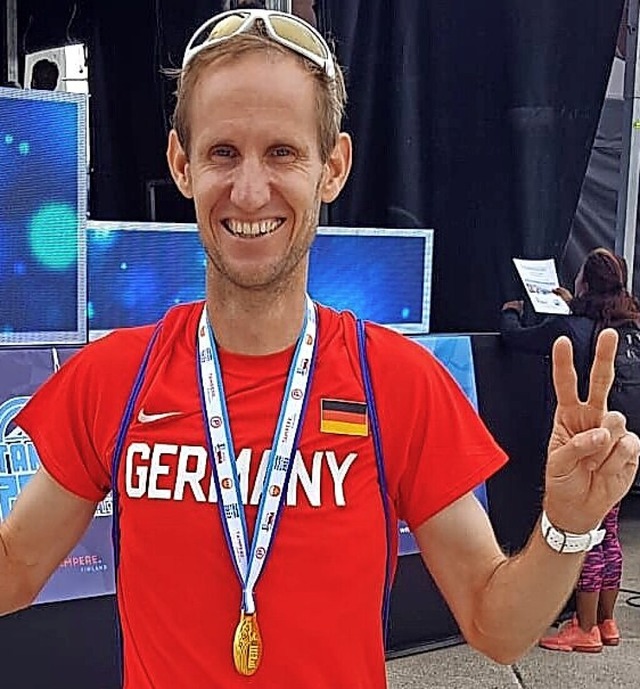 Strahlender Weltmeister: David Kiefer vom TV Bad Sckingen nach seinem Erfolg  | Foto: Ralf Grohmann