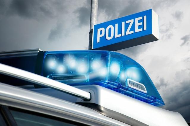 Polizei nimmt Mann fest, der in Freiburg-Oberlinden zwei Geschäfte überfallen haben soll