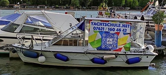 <BZ-FotoAnlauf>Yachtschule:</BZ-FotoAn...er hat die Bootsfahrschule bernommen.  | Foto: privat