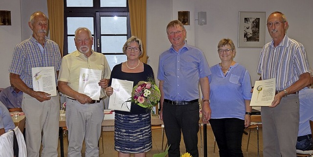 Beim Kirchenchor St. Michael gab es Eh...ke Hugenschmidt und Stanislaus Scherer  | Foto: Hugenschmidt