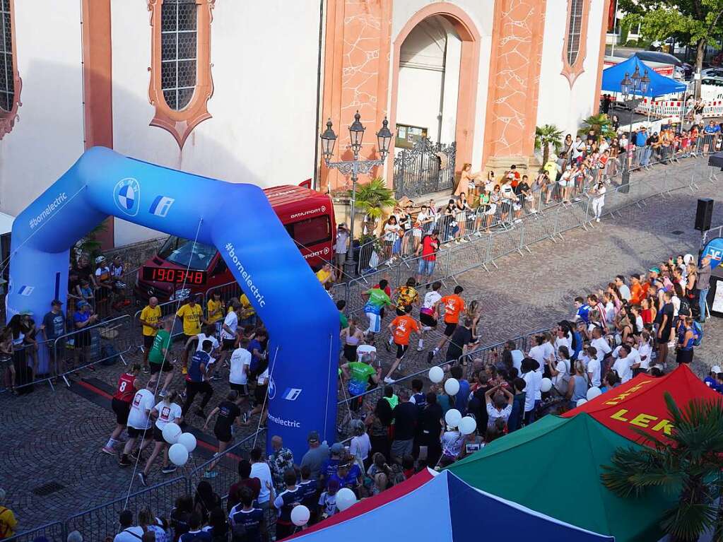 Start beim Staffellauf: Viele Teams haben sich angemeldet.