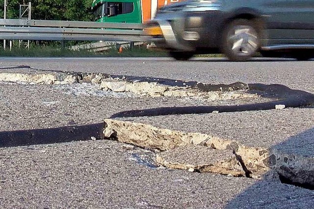 Straenschden an der A6 bei Hockenheim (Archivbild).  | Foto: Rene Priebe