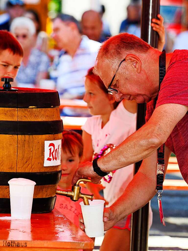 Sommer, Sonne und Temperaturen knapp unter 30 Grad Celsius waren die idealen Voraussetzungen fr das Lichterfest 2022 in Bad Krozingen.