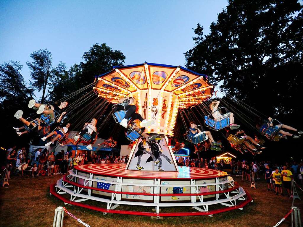 Sommer, Sonne und Temperaturen knapp unter 30 Grad Celsius waren die idealen Voraussetzungen fr das Lichterfest 2022 in Bad Krozingen.