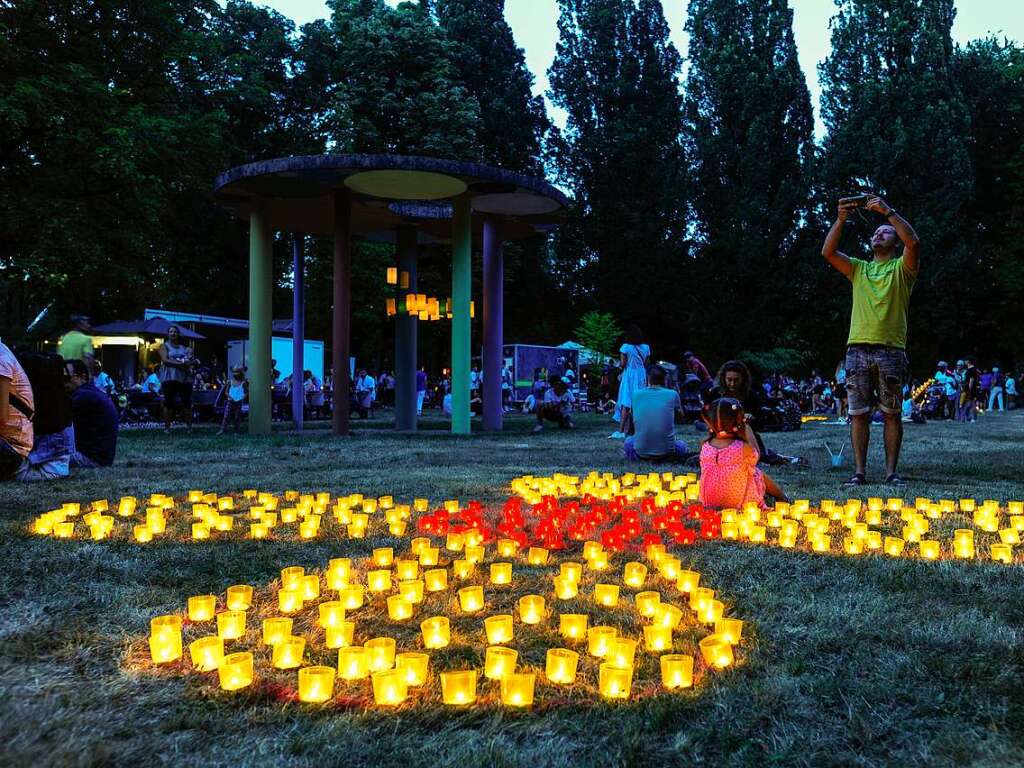 Sommer, Sonne und Temperaturen knapp unter 30 Grad Celsius waren die idealen Voraussetzungen fr das Lichterfest 2022 in Bad Krozingen.