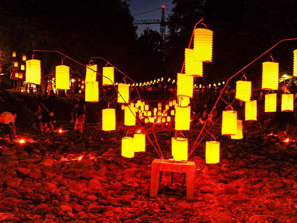 Sommer, Sonne und Temperaturen knapp unter 30 Grad Celsius waren die idealen Voraussetzungen fr das Lichterfest 2022 in Bad Krozingen.