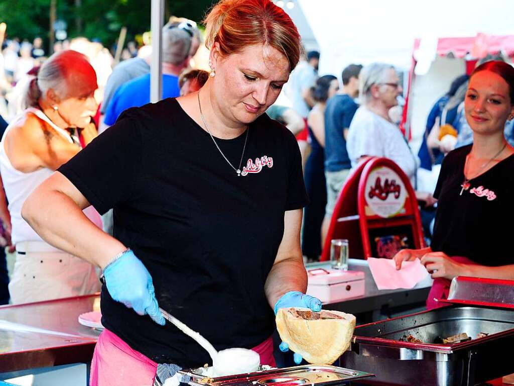 Sommer, Sonne und Temperaturen knapp unter 30 Grad Celsius waren die idealen Voraussetzungen fr das Lichterfest 2022 in Bad Krozingen.