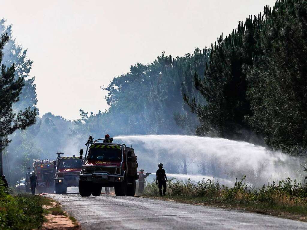 Ein Waldbrand nahe Louchats im Sdwesten Frankreichs.