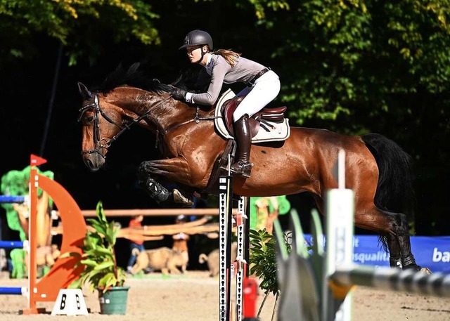 Franziska Ritter vom RRFV Meienheim  auf Chilli Chianti  | Foto: Wolfgang Knstle