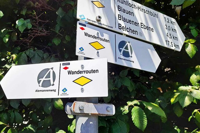 Am Wiesentler Alemannenweg sind  Wegemarkierungen erneuert worden.  | Foto: Uli Merkle