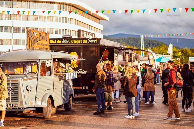 ber 40 Food Trucks bieten Snacks aus verschiedenen Lndern an.  | Foto: Francesco_Sabatino