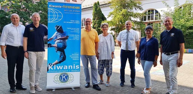 Sie untersttzen das Projekt Kiwanis-F...rt und Walter Haderthauer (Kiwanis).    | Foto: Gerhard Walser