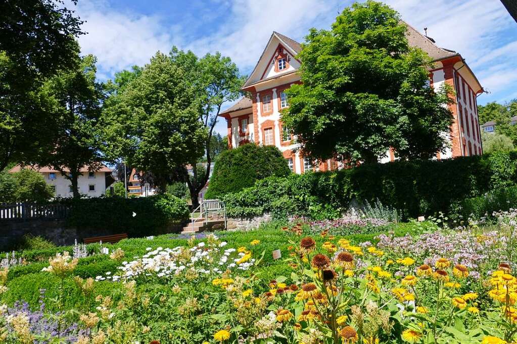 Der Kräutergarten Am Schloss Bonndorf Bietet 250 Quadratmeter Heile ...