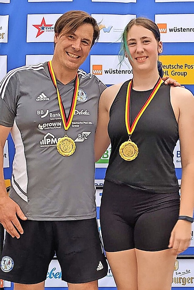 Bei der Deutschen Zollmeisterschaft ho...iser und  Tochter Jenna jeweils  Gold.  | Foto: suedkurier