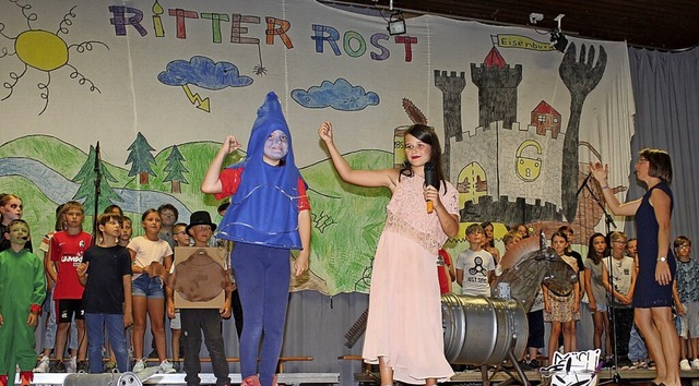 <BZ-FotoAnlauf>Kindermusical:</BZ-Foto...8222;Ritter Rost&#8220; auf die Bhne.  | Foto: Ralph Lacher