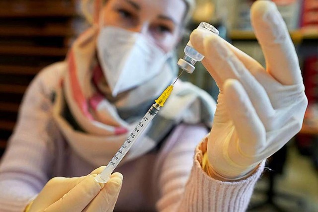 Alarmierend geringe Impfquote in der Pflege  | Foto: Marcus Brandt (dpa)