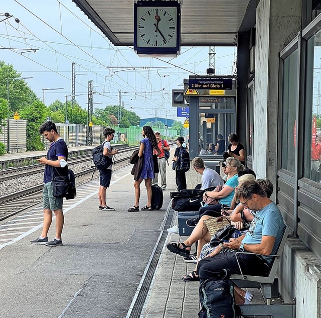 Ob man am Bad Krozinger Bahnhof in Zuk...nn, ist ebenso offen, wie in Mllheim.  | Foto: Hans-Peter Mller