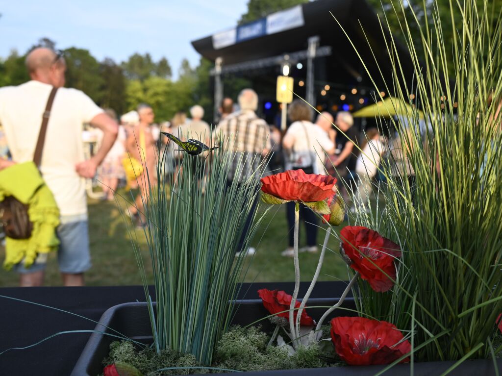 Riesenstimmung verbreitete beim zweiten Open Air im Kurpark Bad Krozingen Chris Norman mit seiner Band. Vor allem seine Smokie-Hits kamen bei den gut 1000 Fans gut an. Und die 