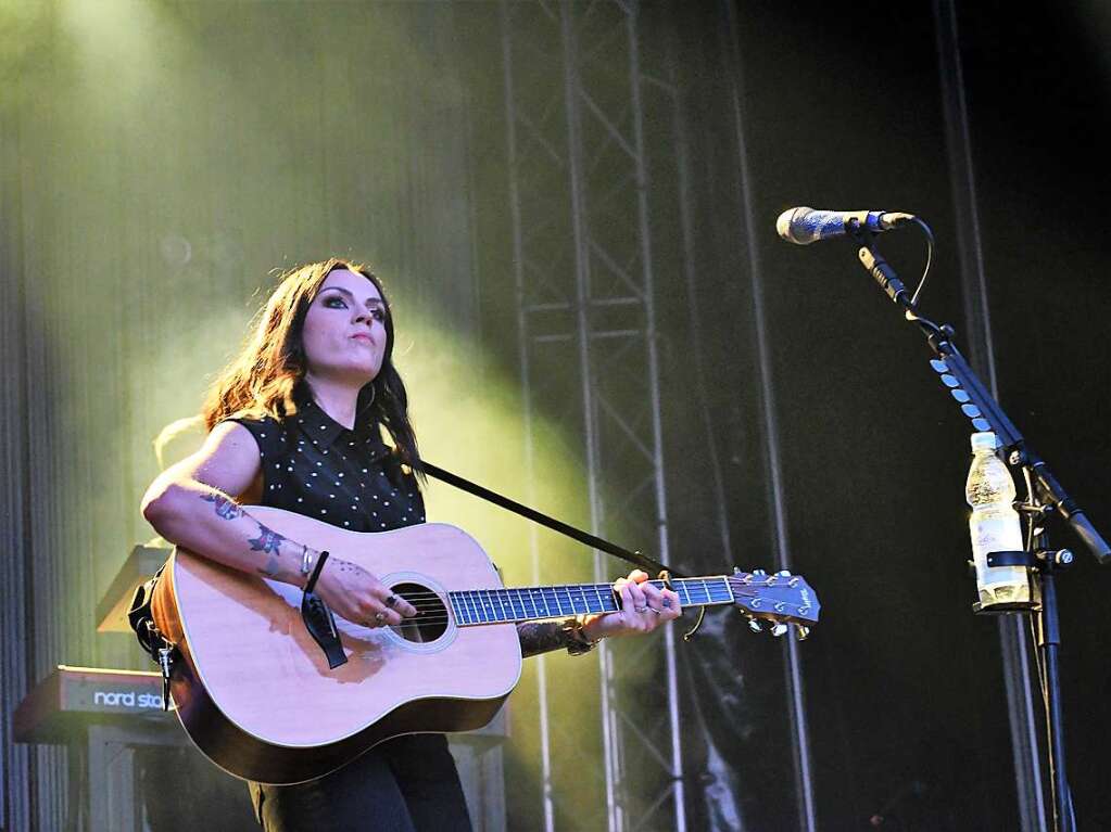 Bilder vom Stimmenkonzert mit Amy Macdonald, Malik Harris und Black Sea Dahu auf dem Alten Marktplatz in Lrrach