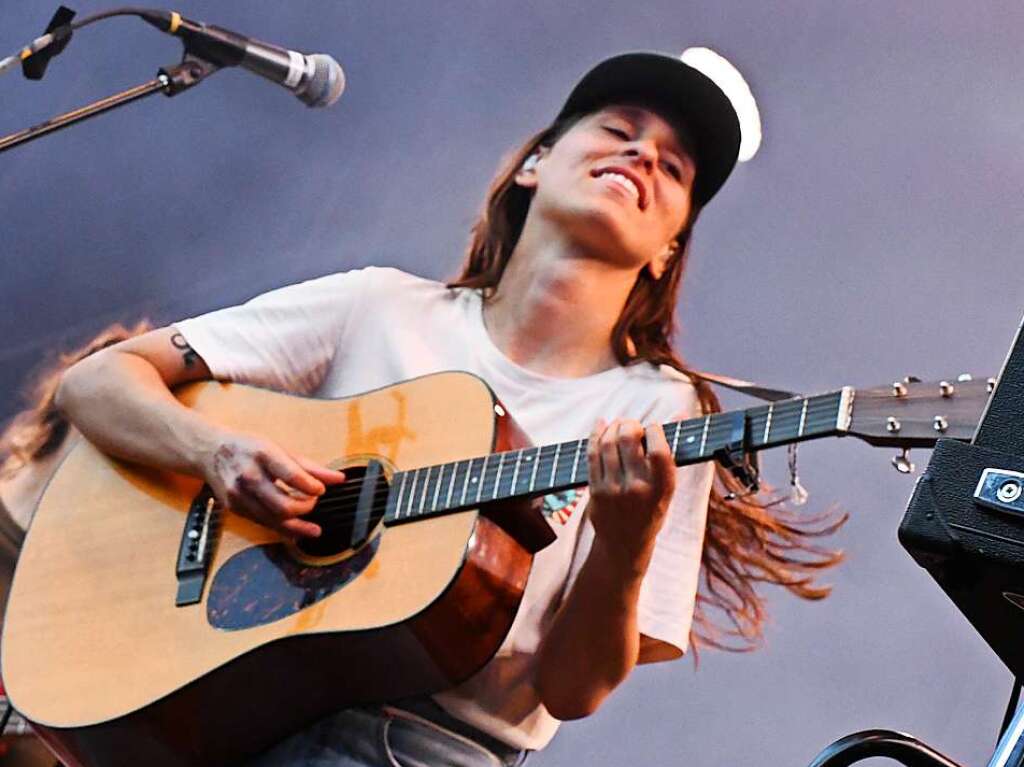 Bilder vom Stimmenkonzert mit Amy Macdonald, Malik Harris und Black Sea Dahu auf dem Alten Marktplatz in Lrrach