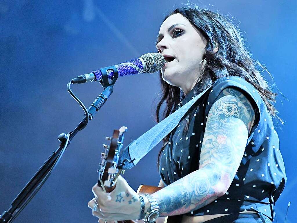 Bilder vom Stimmenkonzert mit Amy Macdonald, Malik Harris und Black Sea Dahu auf dem Alten Marktplatz in Lrrach