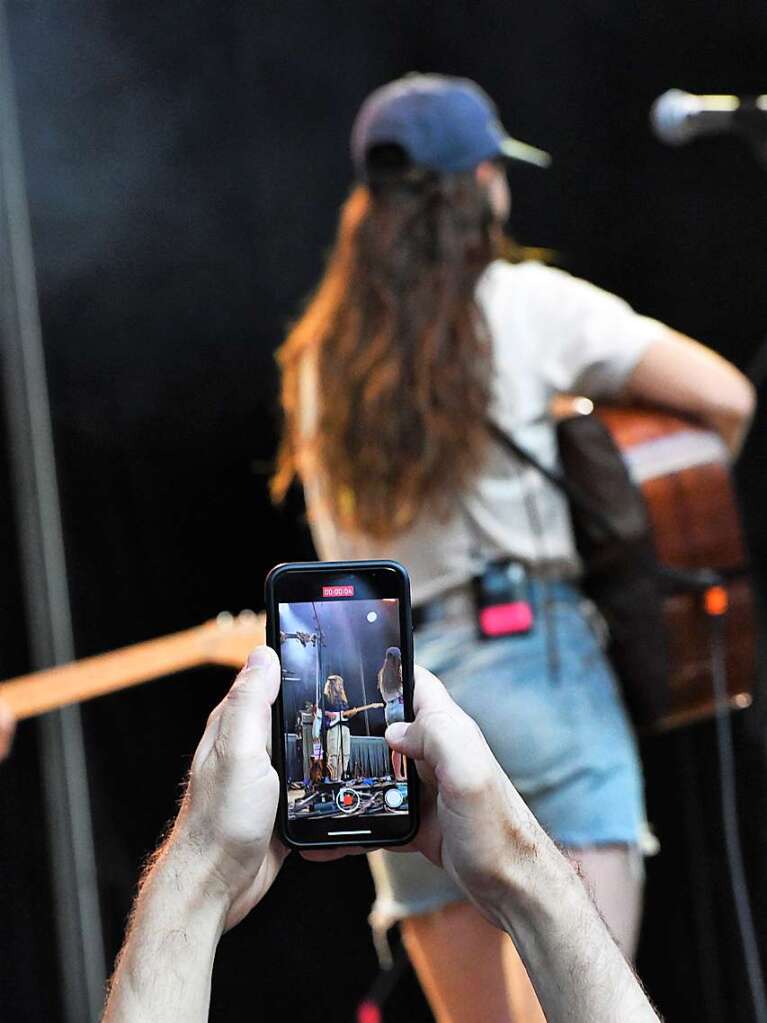 Bilder vom Stimmenkonzert mit Amy Macdonald, Malik Harris und Black Sea Dahu auf dem Alten Marktplatz in Lrrach