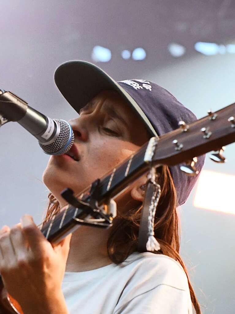 Bilder vom Stimmenkonzert mit Amy Macdonald, Malik Harris und Black Sea Dahu auf dem Alten Marktplatz in Lrrach