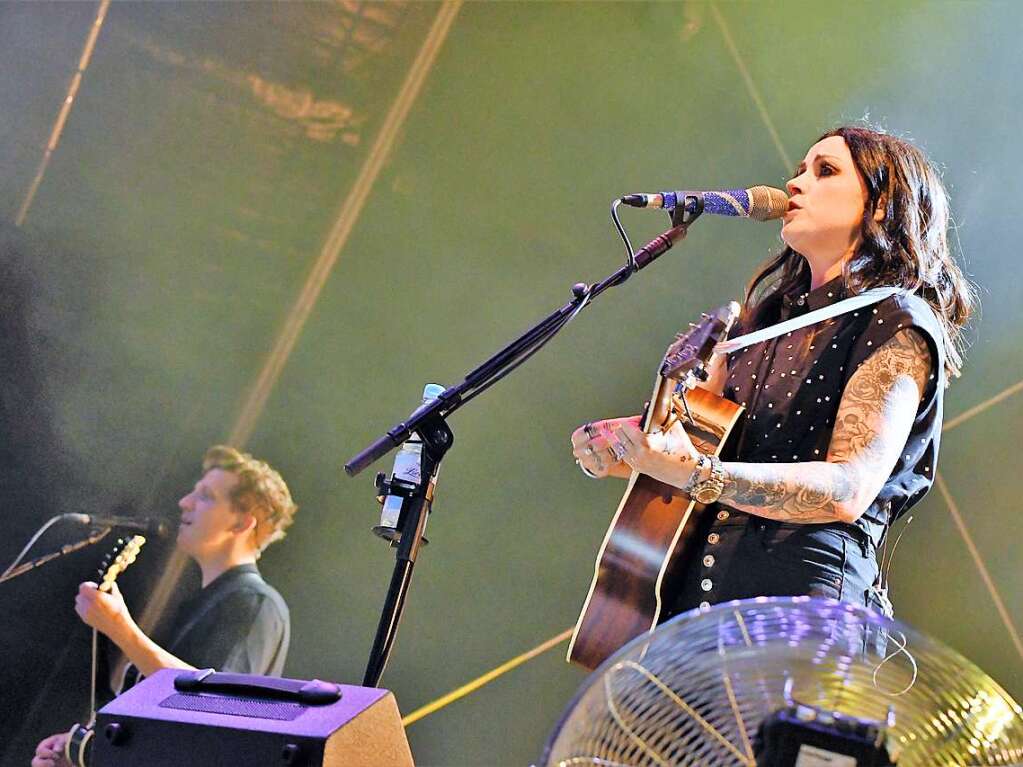 Bilder vom Stimmenkonzert mit Amy Macdonald, Malik Harris und Black Sea Dahu auf dem Alten Marktplatz in Lrrach