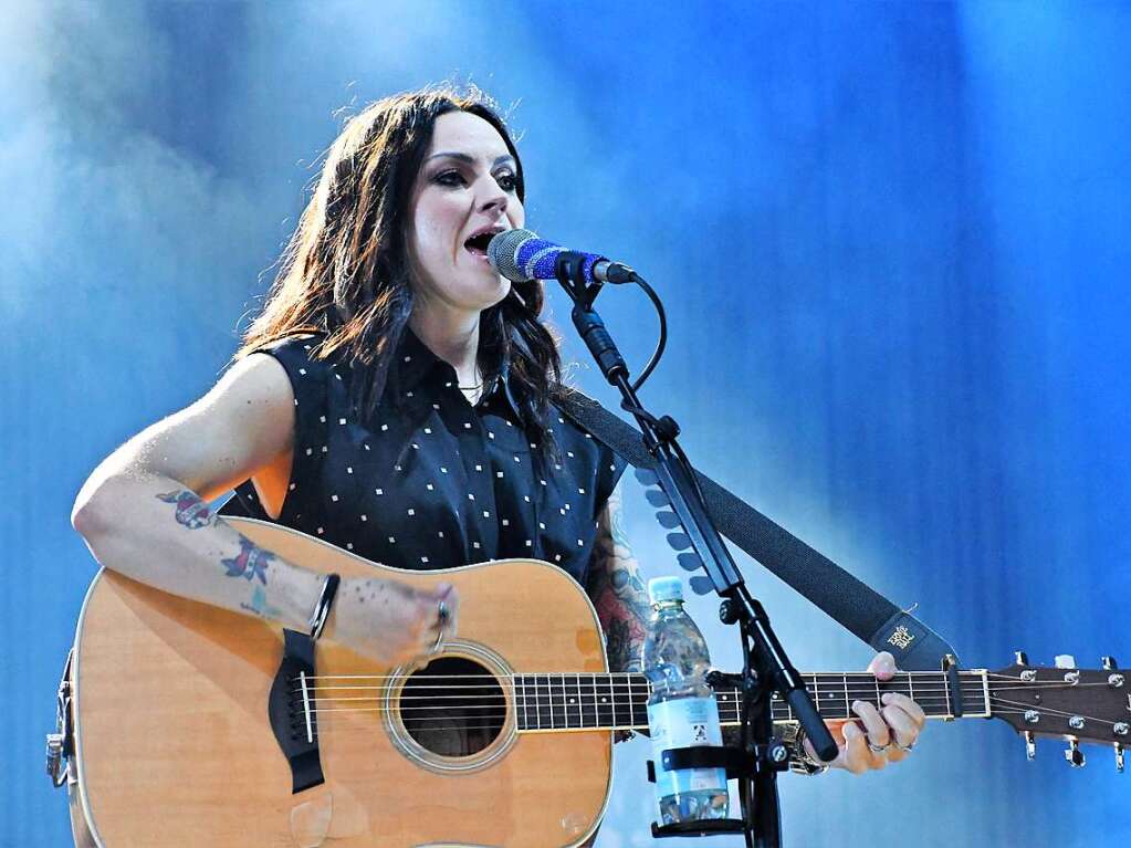 Bilder vom Stimmenkonzert mit Amy Macdonald, Malik Harris und Black Sea Dahu auf dem Alten Marktplatz in Lrrach