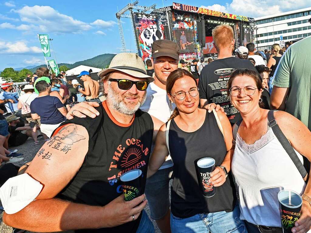 Die Toten Hosen waren zum 13. Mal in Freiburg – die Fans waren glcklich.