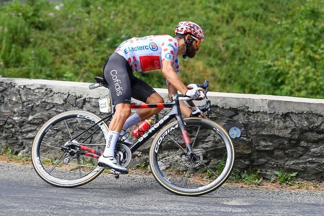 Simon Geschke auf der 17. Etappe der T...das Trikot in der offiziellen Wertung.  | Foto: Pool Alex Broadway (dpa)