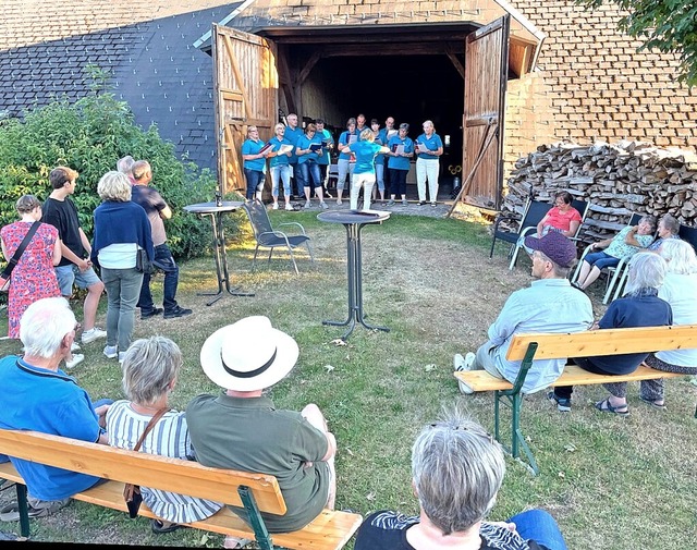 Gut besucht war die Premiere fr das n...at des Gemischten Chores Amrigschwand.  | Foto: Stefan Pichler