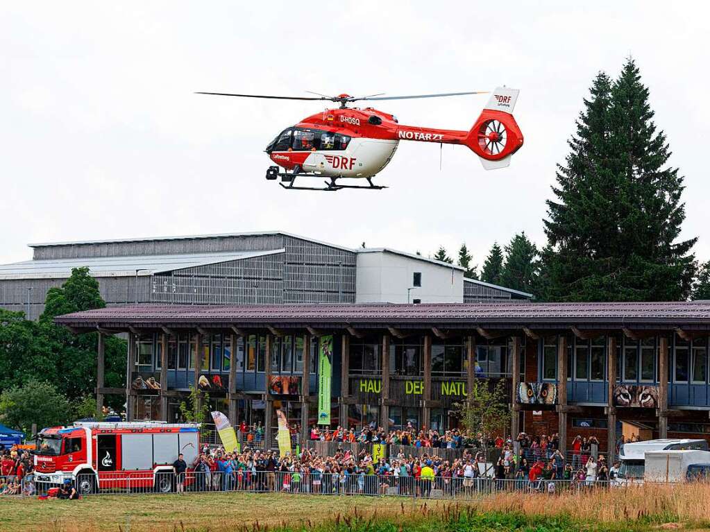 Luftrettung mit dem Helikopter vor Publikum