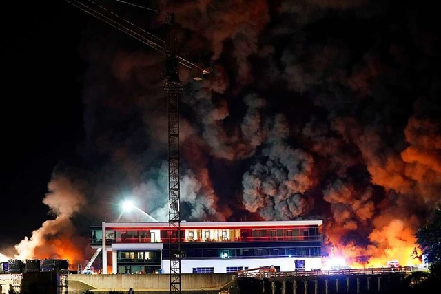 Grobrand in Gammertingen am Samstagabend  | Foto: Kohls (dpa)