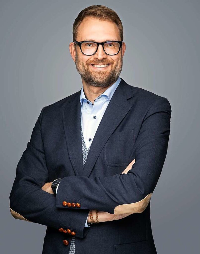 Philipp Zentgraf fhrt den Freiburger ...ngress mit seinem Team in die Zukunft.  | Foto: Zentgraf-Gruppe