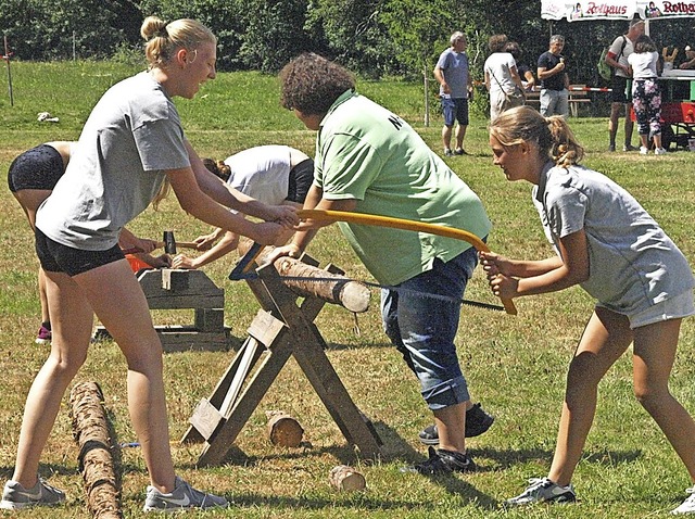 Sport, Spiel und Spa beherrschten auc...der Fahnenschwinger aus Bad Sckingen.  | Foto: Karin Stckl-Steinebrunner